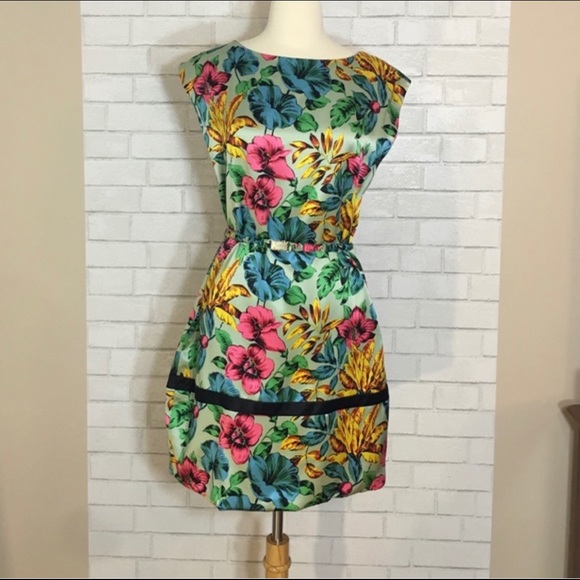 Marc Jacobs Dresses & Skirts - Marc Jacobs Island Dress